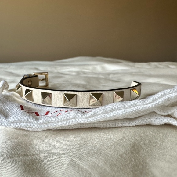 Valentino Rockstud Bracelet - Picture 2 of 6